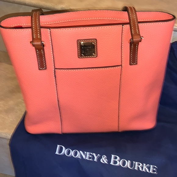 DOONEY & BOURKE ITALIAN LEATHER SHOULDER BAG💗🛍️⭐️🎀💌💗 - Picture 2 of 14